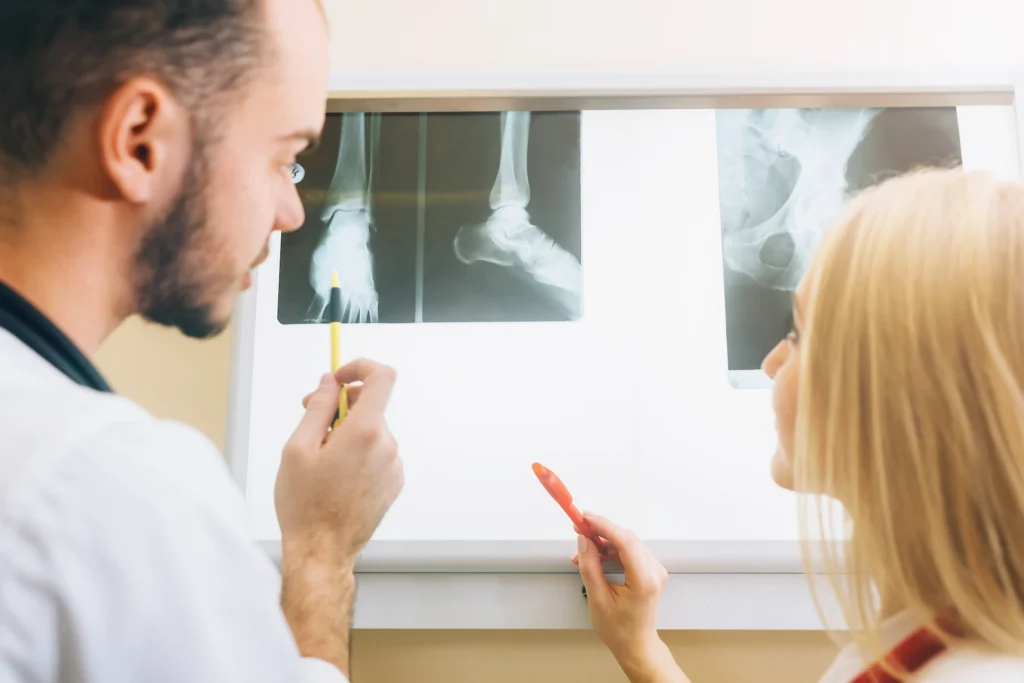 Traumatologia y ortopedia - clinica de traumatologia quirúrgica